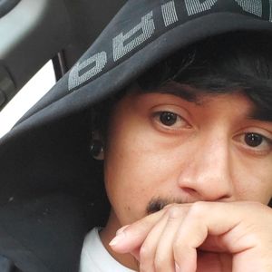 Meet your Posher, Cesar